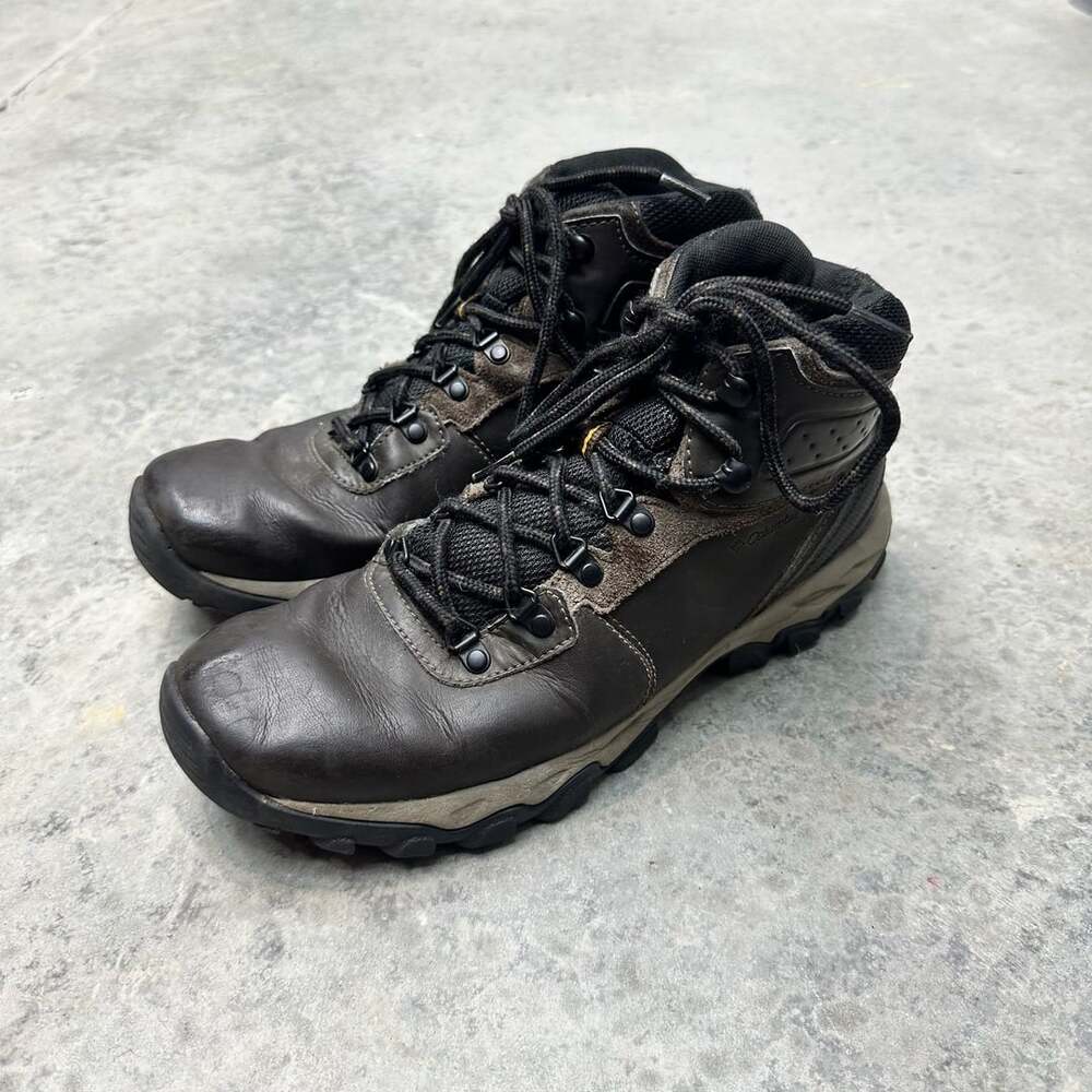 Columbia Newton Ridge Waterproof Hiking Boots - 9.5